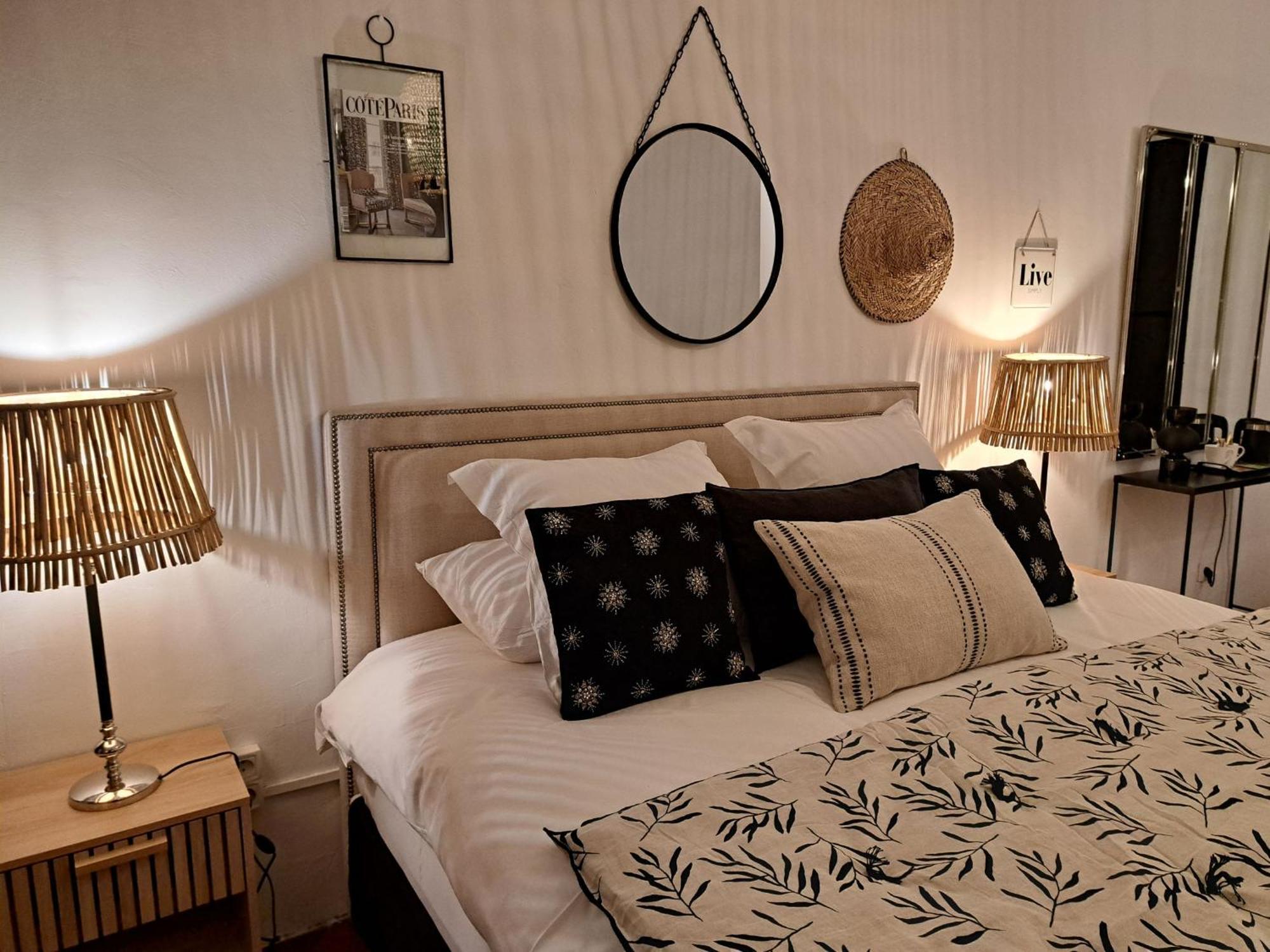 Hotel Le Patio De Sophie Sisteron Δωμάτιο φωτογραφία
