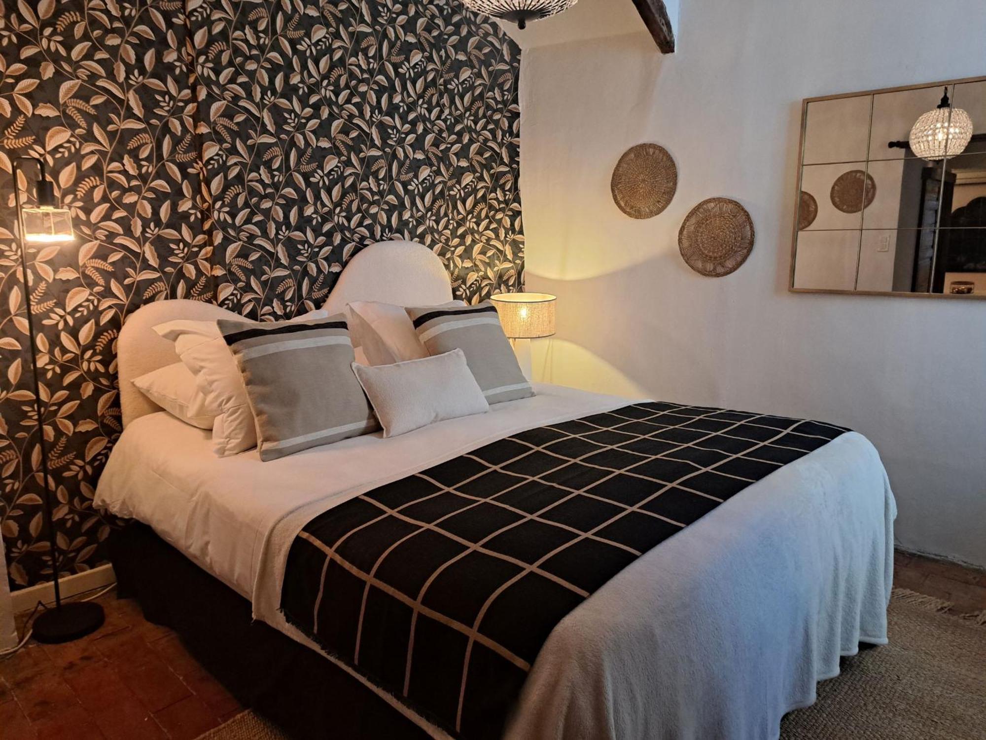 Hotel Le Patio De Sophie Sisteron Εξωτερικό φωτογραφία