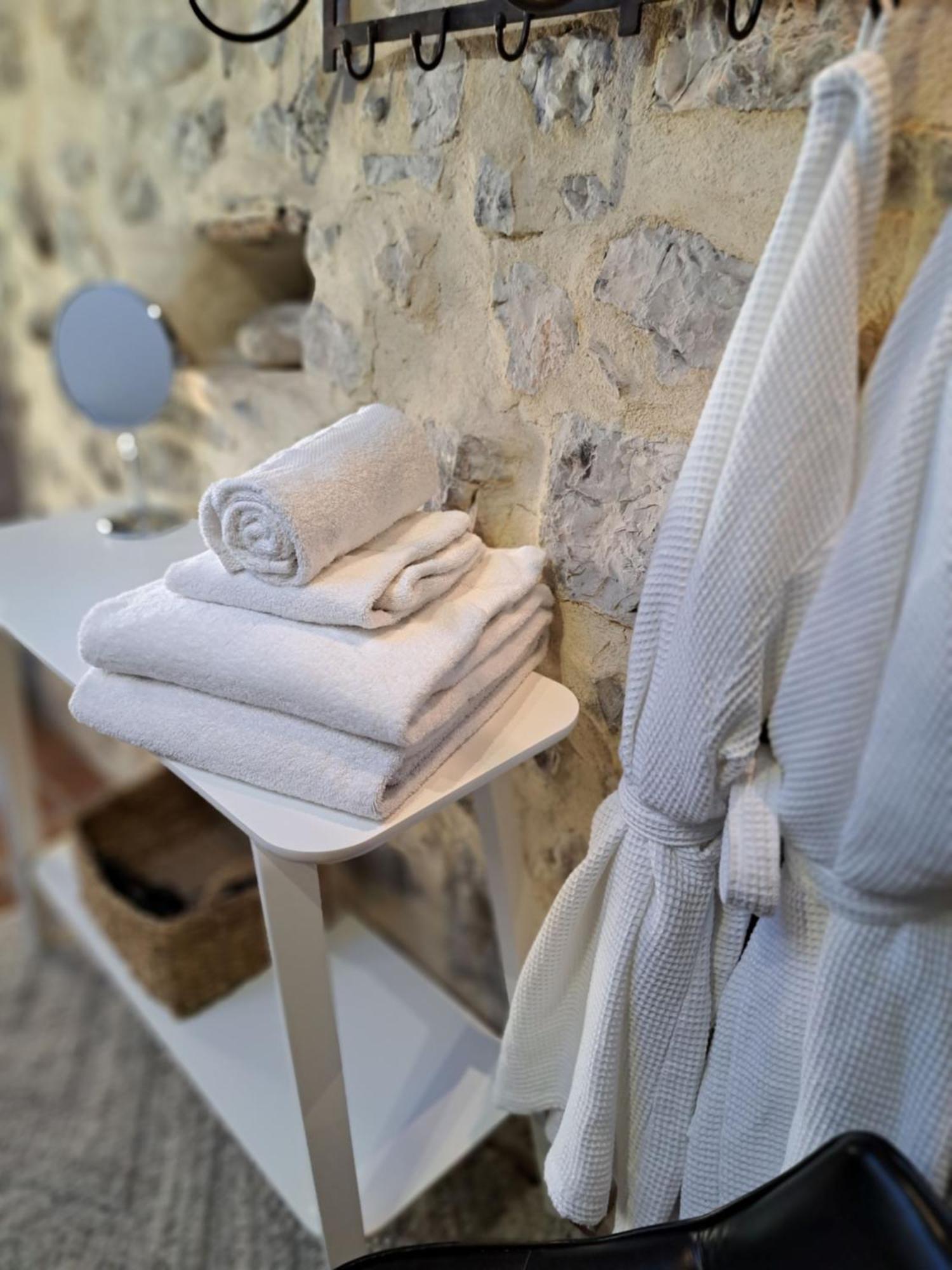 Hotel Le Patio De Sophie Sisteron Εξωτερικό φωτογραφία