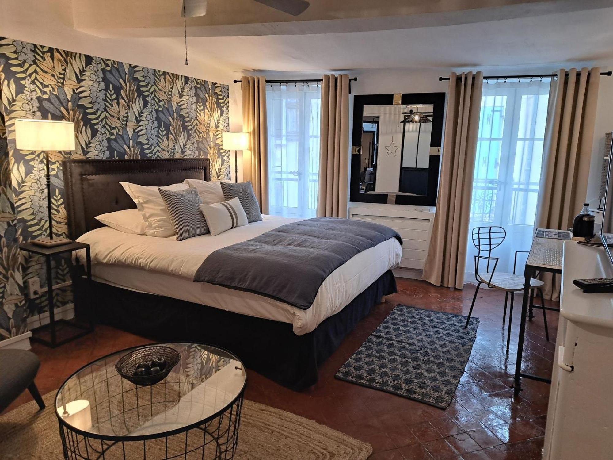 Hotel Le Patio De Sophie Sisteron Δωμάτιο φωτογραφία