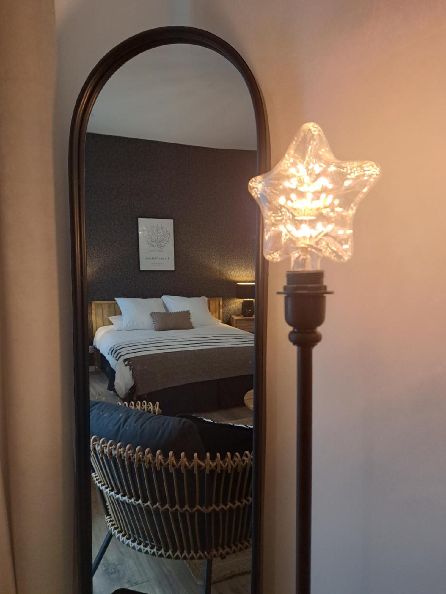 Hotel Le Patio De Sophie Sisteron Δωμάτιο φωτογραφία
